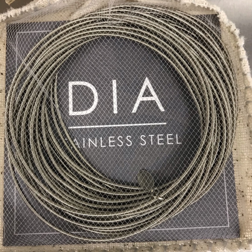 Set of 25 Dia Bracelets